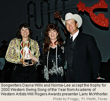 Dayna and Norma-Lee accept the award for Song of the Year